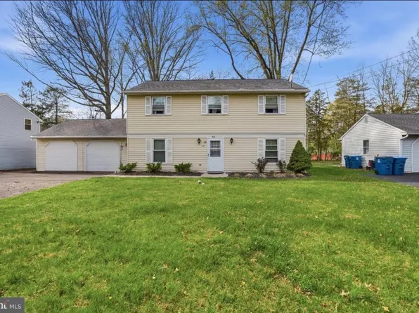 311 E Park Ave, Sellersville, PA 18960