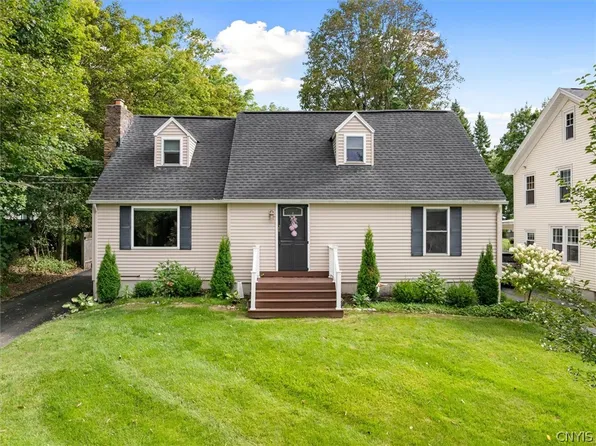 26 Kellogg St, Clinton, NY 13323