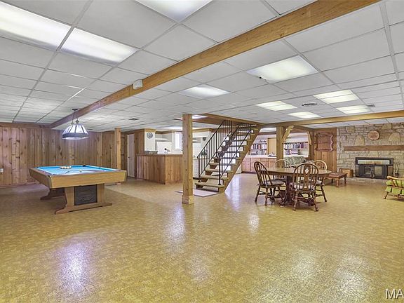5th image of 10448 Gregory Ct