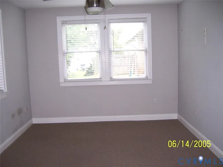 712 N 24th St — Photo 7