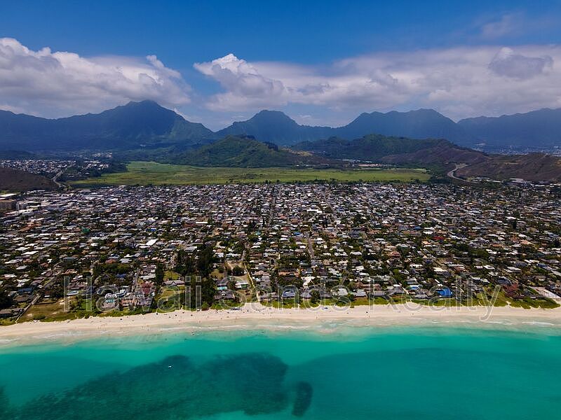 1st image of 426B Ulupaina St
