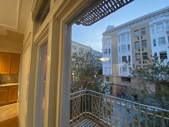 4th image of 810 Jones St APT 102