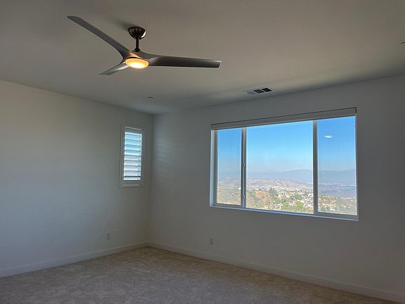 5th image of 2641 Sierra Bella Dr