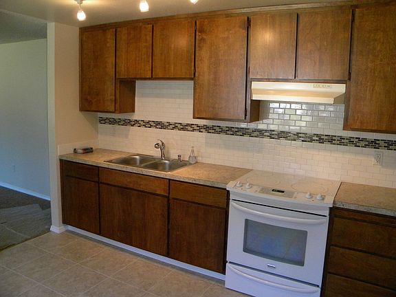 3rd image of 5406 143rd Pl NE