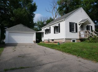 303 7th Ave NE, Waseca, MN 56093