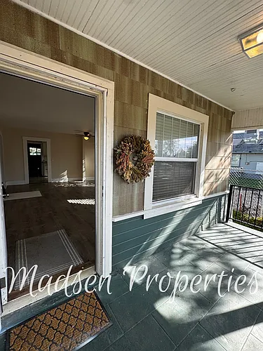 2350 B St Photo 1