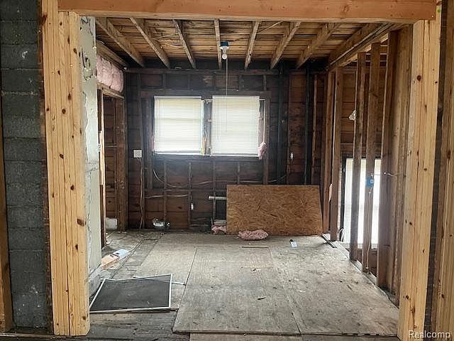 225 W Longwood Pl, photo 6