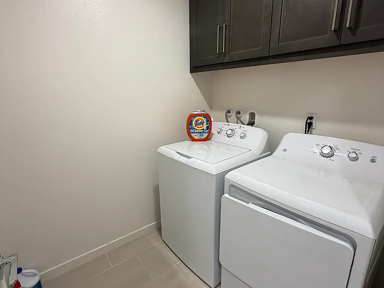 15544 Kings Peak Dr — Photo 30