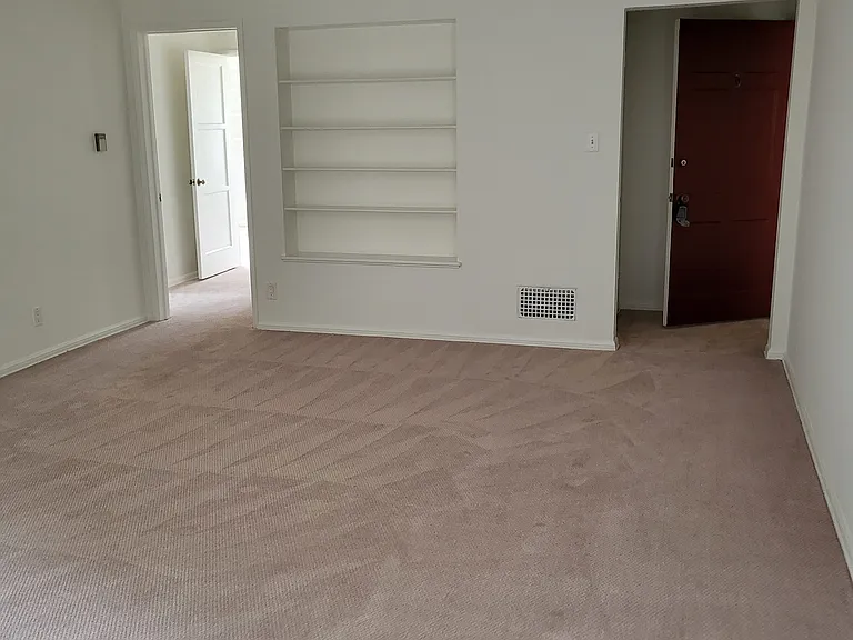 1280 1/2 Devon Ave #1280 — Photo 11