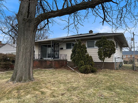 2nd image of 319 Merrill Ave