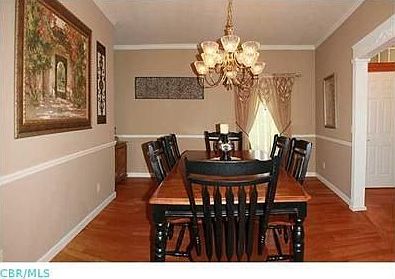 5th image of 3220 Woodstone Dr