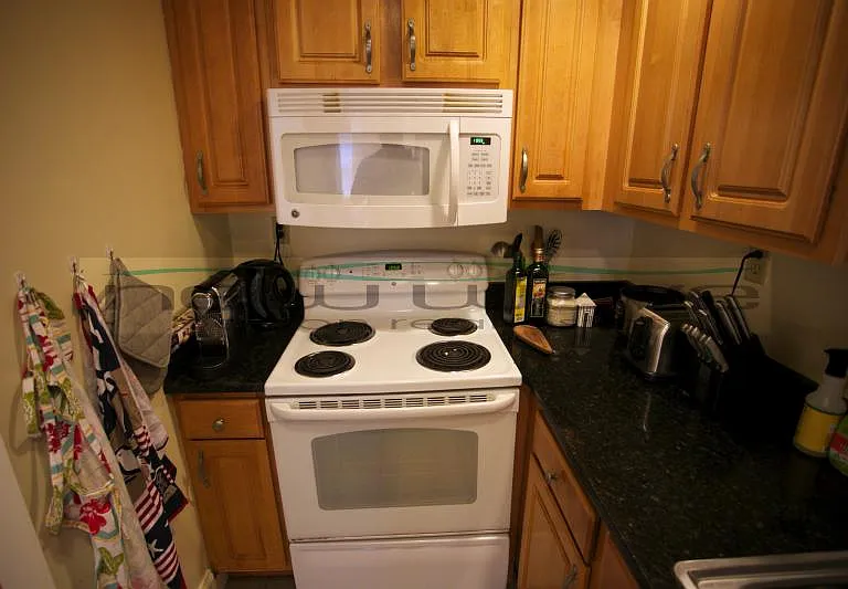 100 Jersey St #301 — Photo 11