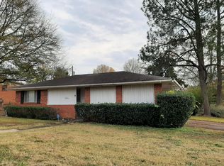 9901 Brooks Ln, Little Rock, AR 72205