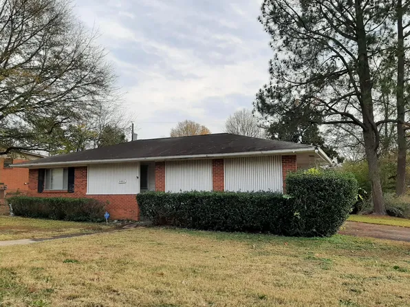 9901 Brooks Ln, Little Rock, AR 72205