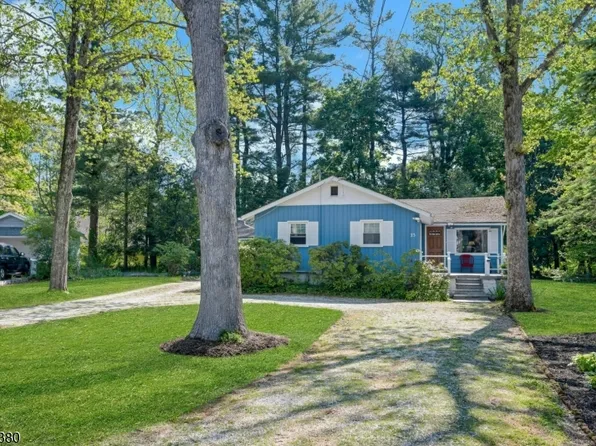 23 Cottonwood Ct, Hardyston Twp., NJ 07460