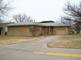 1500 Cherokee Rd, Great Bend, KS 67530