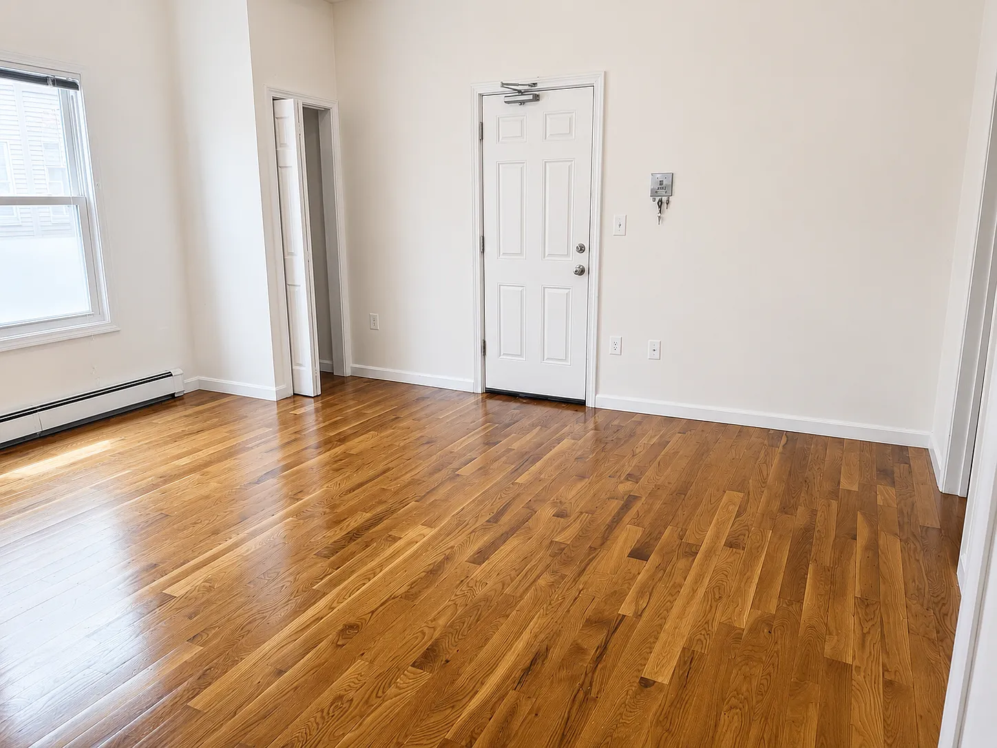 2 bed, 900 sqft, $3,650 — Photo 3