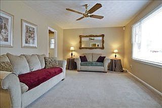 4th image of 511 Sellwood Cir