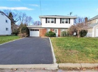 72 Omaha St, Dumont, NJ 07628