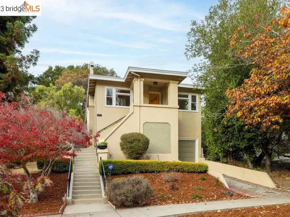 696 Mandana Blvd, Oakland, CA 94610