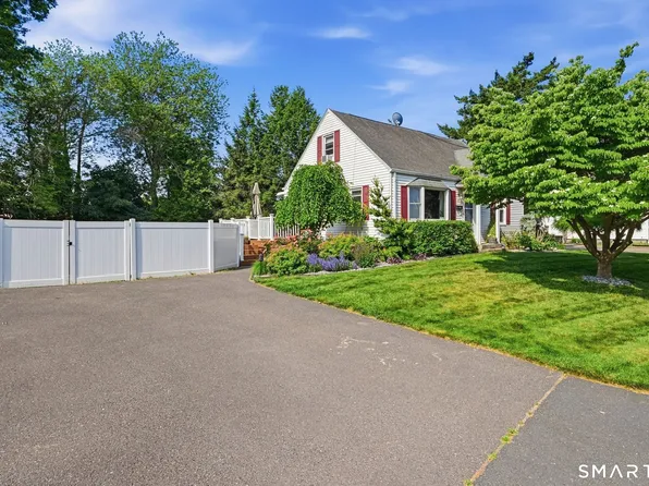 18 Freemont Road, Enfield, CT 06082