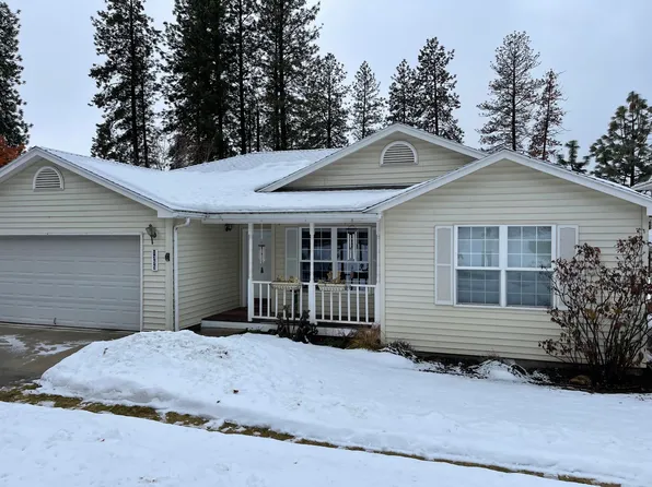 1355 Ponderosa Dr, Kettle Falls, WA 99141