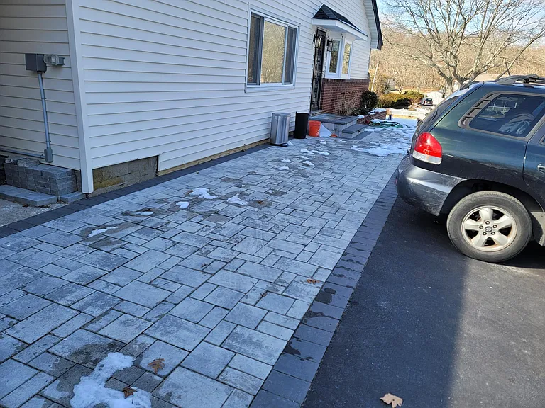 Merrick Rd — Photo 2