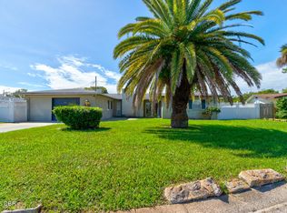 1653 Lawrence Cir, Daytona Beach, FL 32117