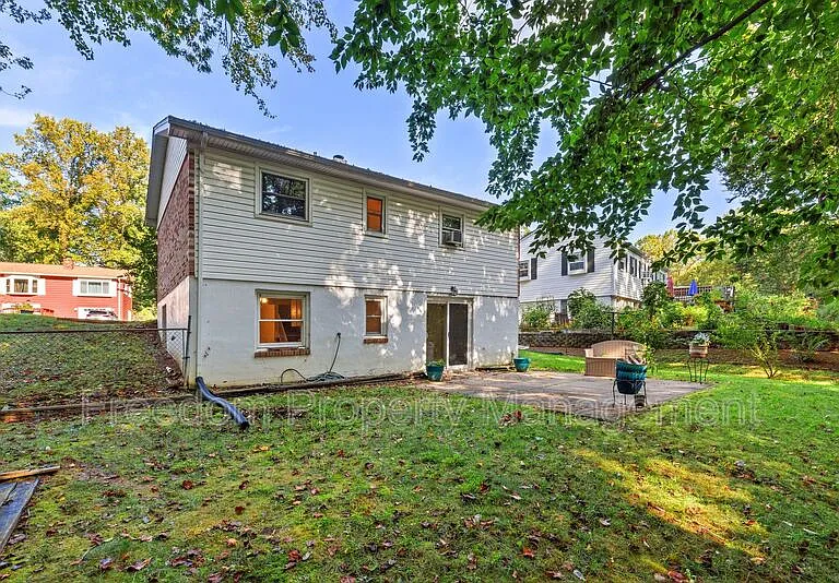 14309 Fairmont Ct — Photo 40