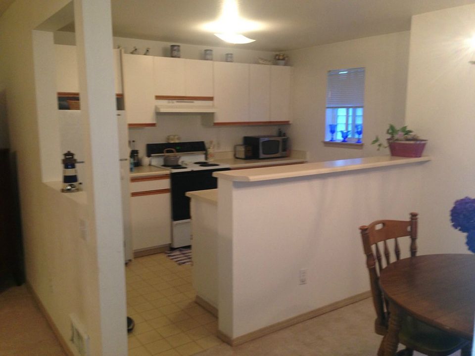 1st image of 595 Newport Way NW APT D1