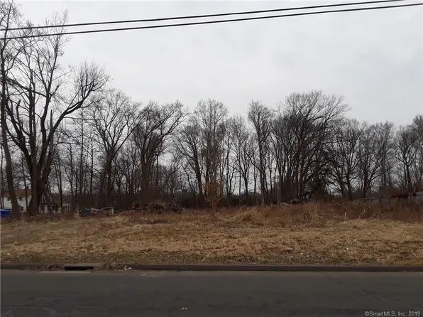 138 Chester St, East Hartford, CT 06108