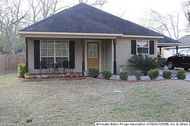 1st image of 301 N Gautreau Ave