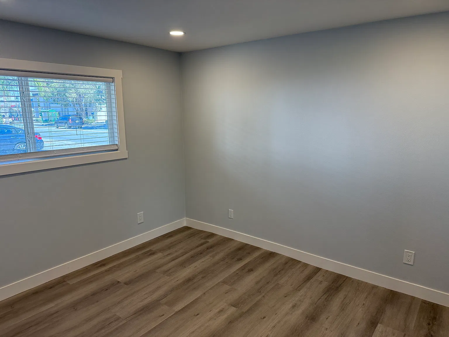 2 bed, 900 sqft, $3,495 — Photo 3