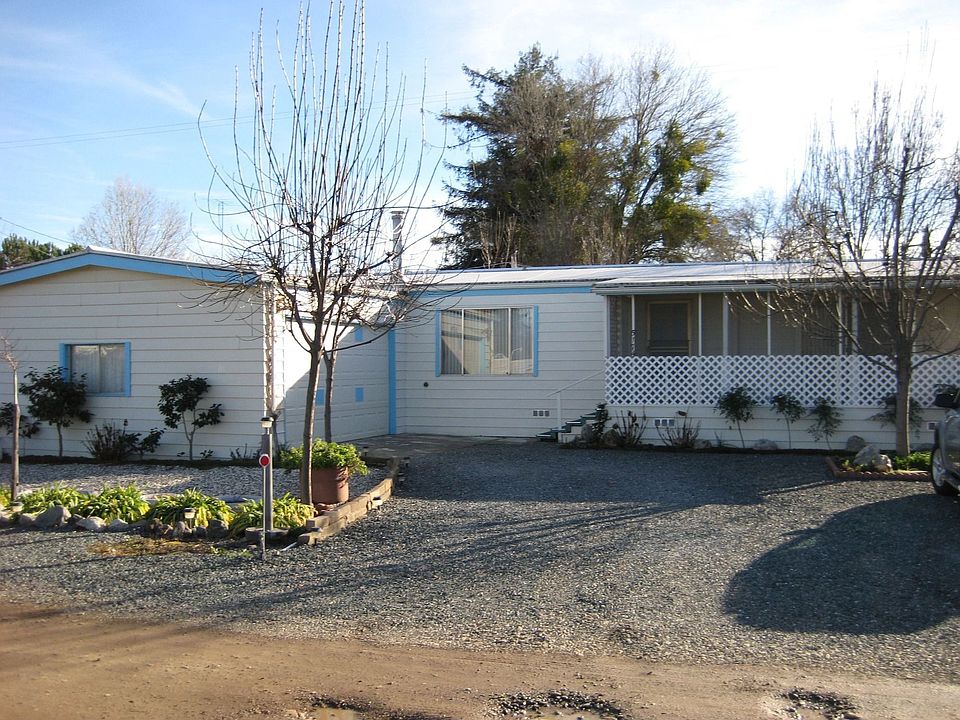 2 Car Garage and space for 3 in driveway