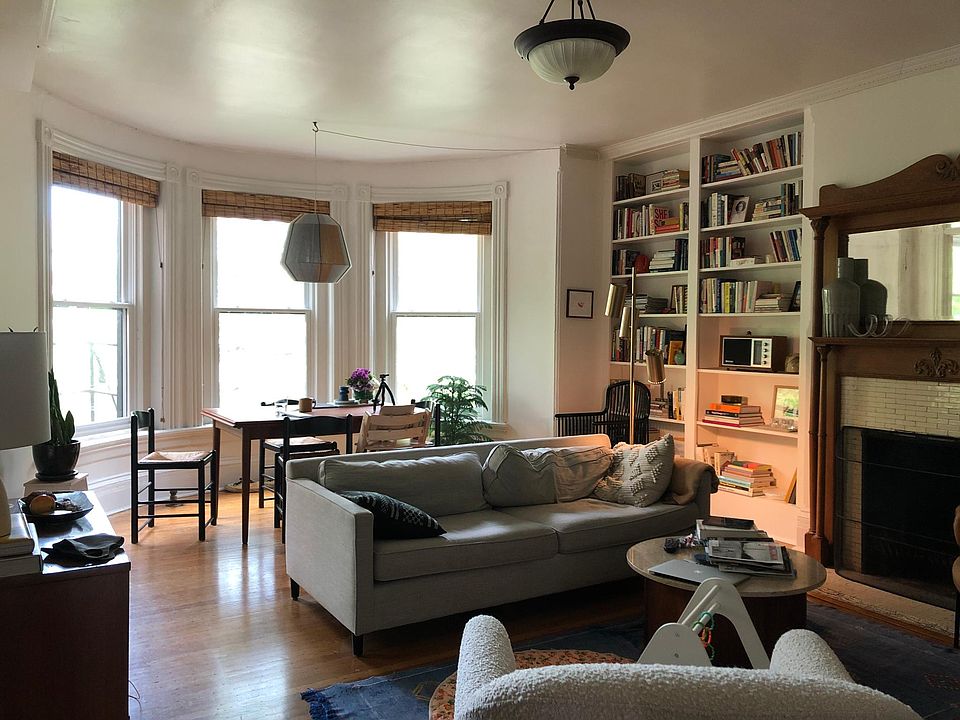 Living & Dining Area