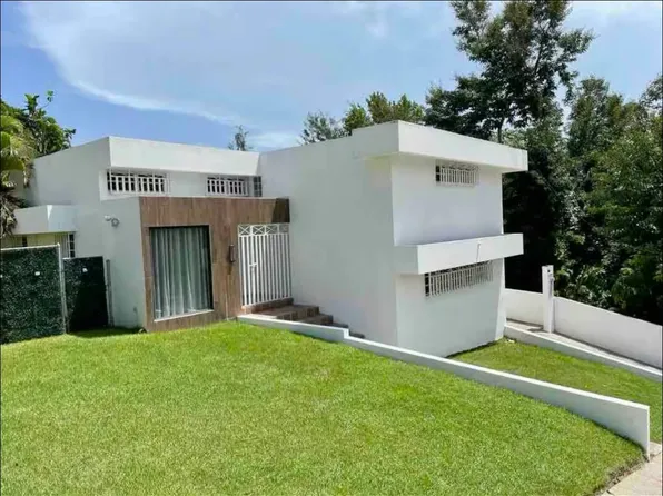 305 Calle La Bolera, Mayaguez, PR 00682