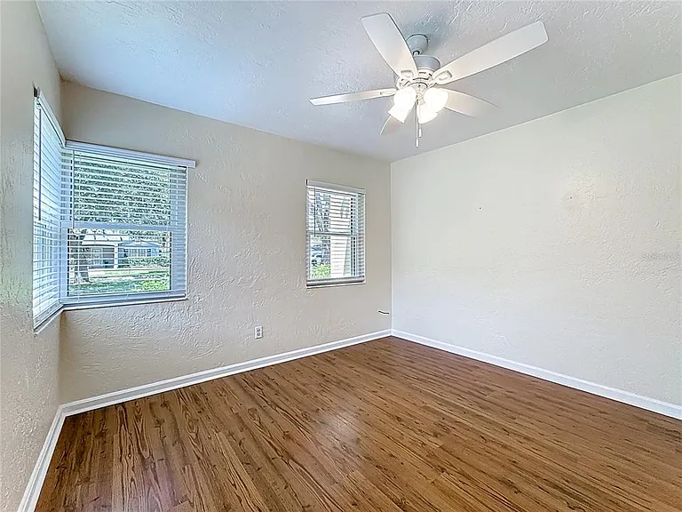 1450 Cavendish Rd — Photo 27