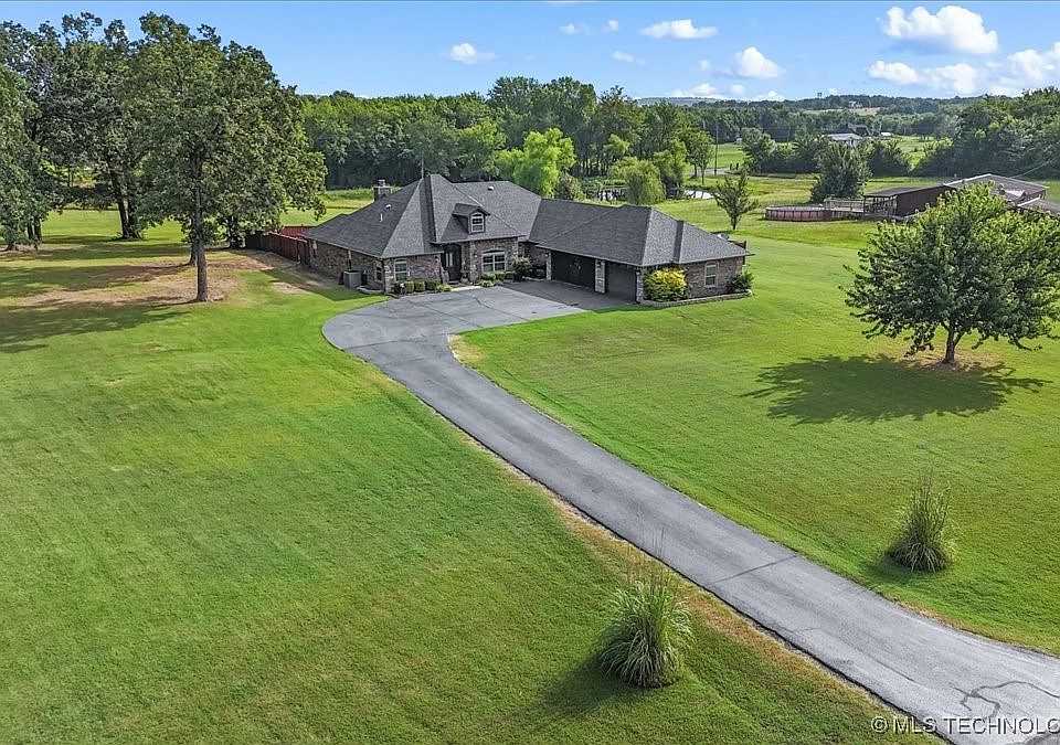 25390 Winding Trail Rd, Bokoshe, OK 74930 | MLS #2529755