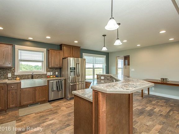 2nd image of 1515 Mackensie Cir