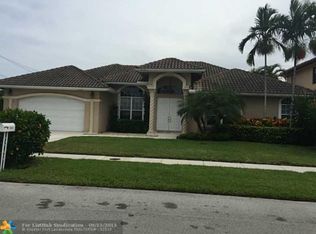 2400 NE 47th St, Lighthouse Pt, FL 33064
