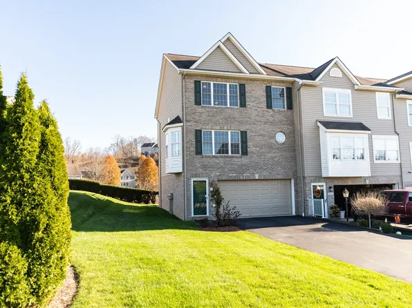 2001 Ashburn Ct, Jeannette, PA 15644