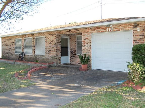 2nd image of 115 Barracuda Ave