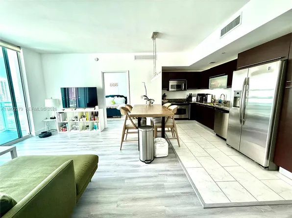 950 Brickell Bay Dr APT 2706, Miami, FL 33131