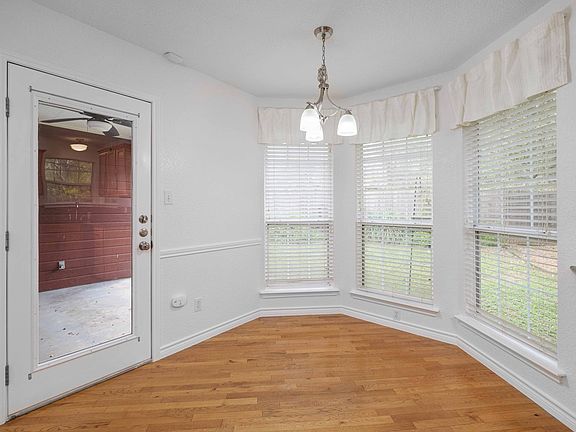 5th image of 1816 Pearce Ct