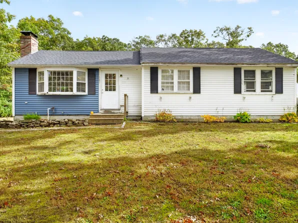 545 Cotuit Rd, Mashpee, MA 02649