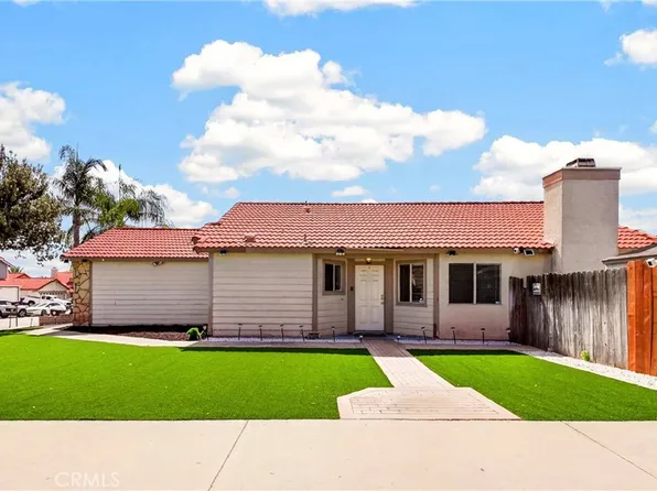 7140 Stoney Creek Dr, Highland, CA 92346