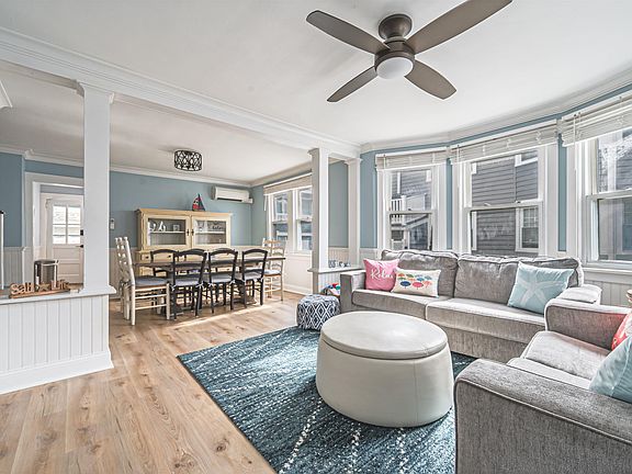 5th image of 811 Delancey Pl