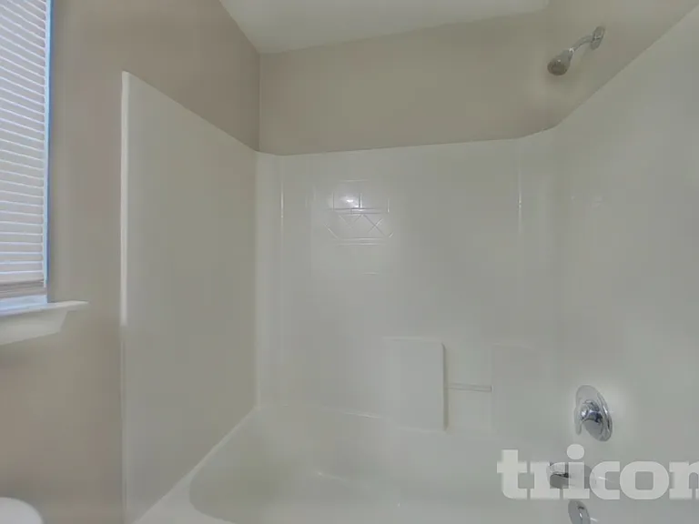 344 Longfellows Ln — Photo 12