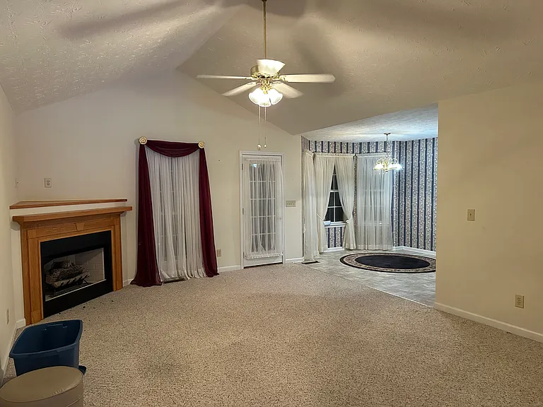 2706 Martha Brooks Ln — Photo 9