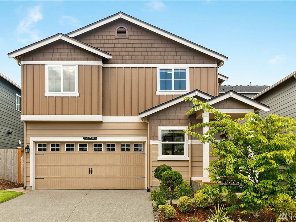 1st image of 426 203rd St SW